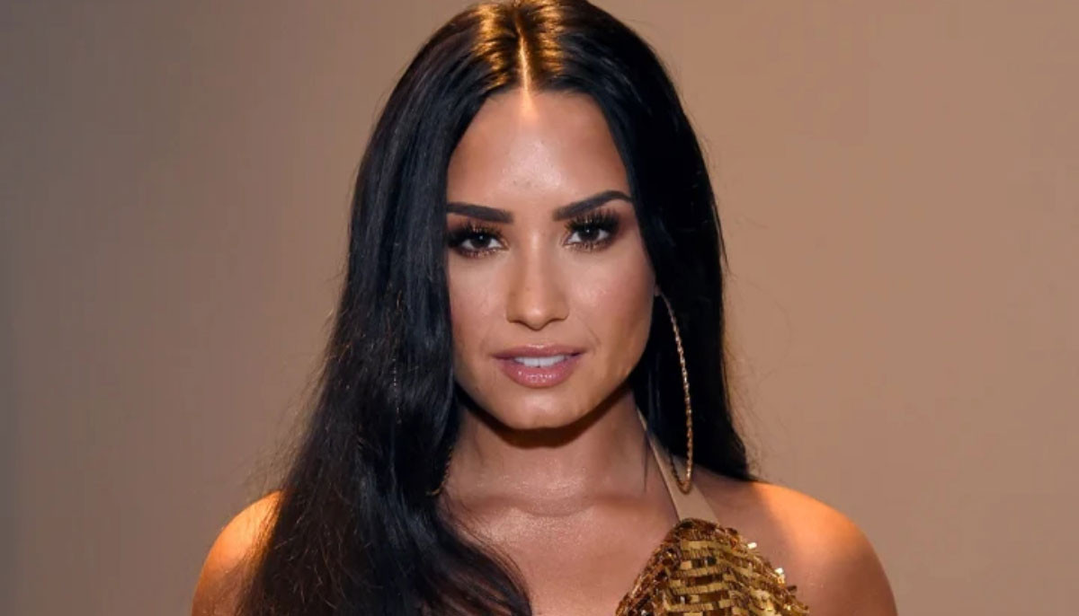 Demi Lovato Embraces Stretch Marks In Latest Photos