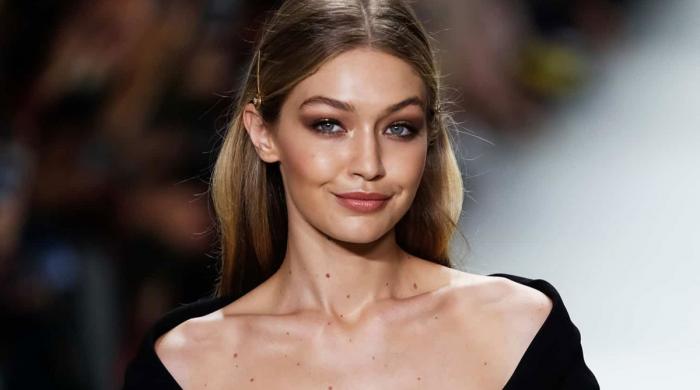 Gigi Hadid leaves fans in splits over her excessive gifting spree - The ...