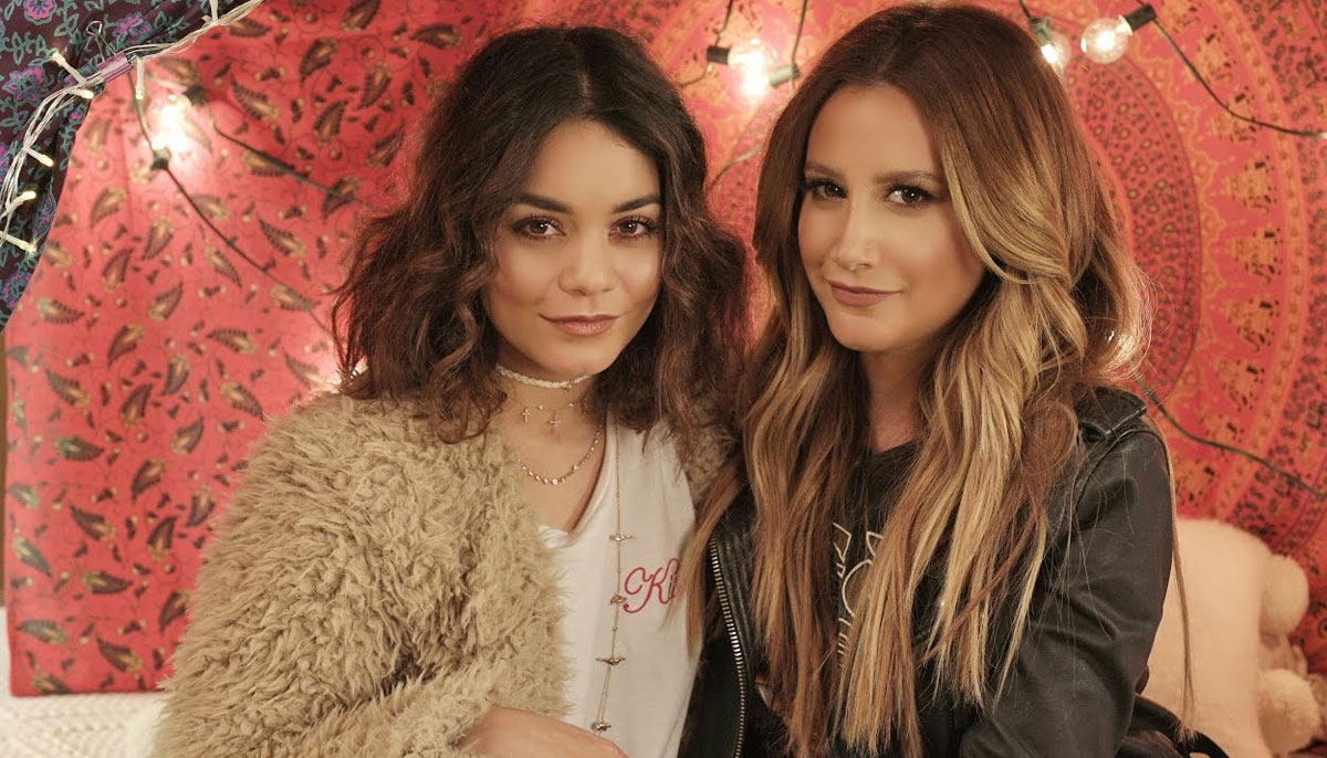 Vanessa Hudgens, Ashley Tisdale fawn over daughter Jupiter Iris French(02)