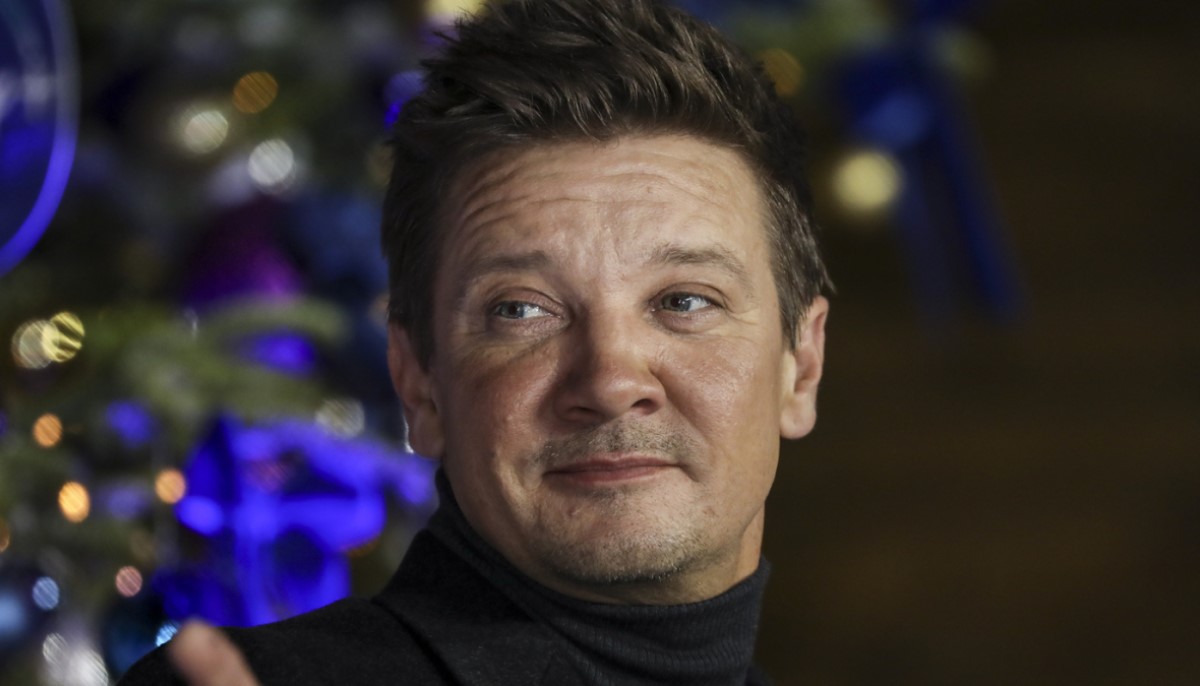 Jeremy Renner: First Airlift video after Snow plough accident explained ...