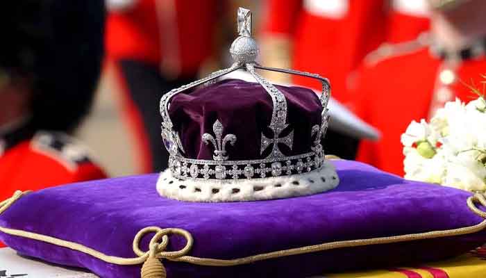 Queen Mothers Crown embellished with Koh-i-Noor