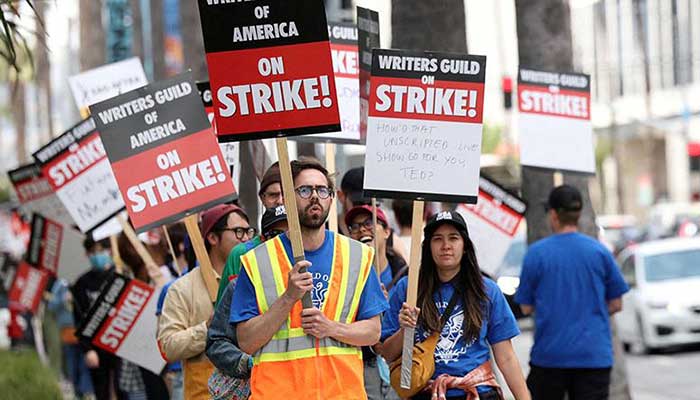 People in support of the WAG Strike