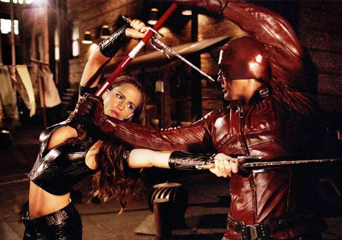 Jennifer Garner dishes on wardrobe malfunction in Daredevil