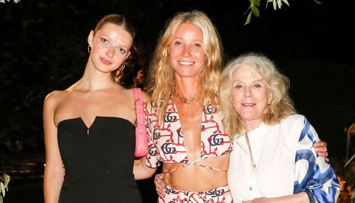 Gwyneth Paltrow snaps with daughter Apple Martin and mom Blythe Danner.