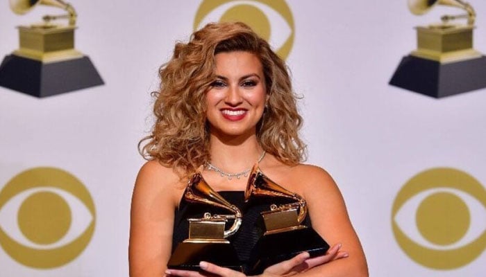 Tori Kelly being treated for serious blood clots after passing out at dinner