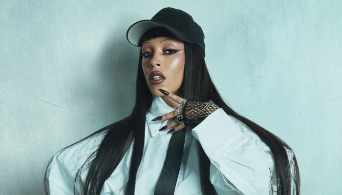 See: Doja Cats new ink on back of head